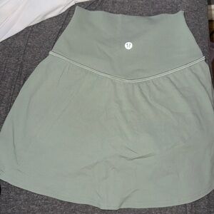 Lightweight high rise tennis skirt